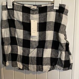 NWT, A New Day Monochrome Plaid Skort